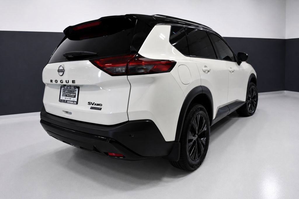 Certified 2023 Nissan Rogue SV w/ SV Premium B Package AWD/4WD image 8