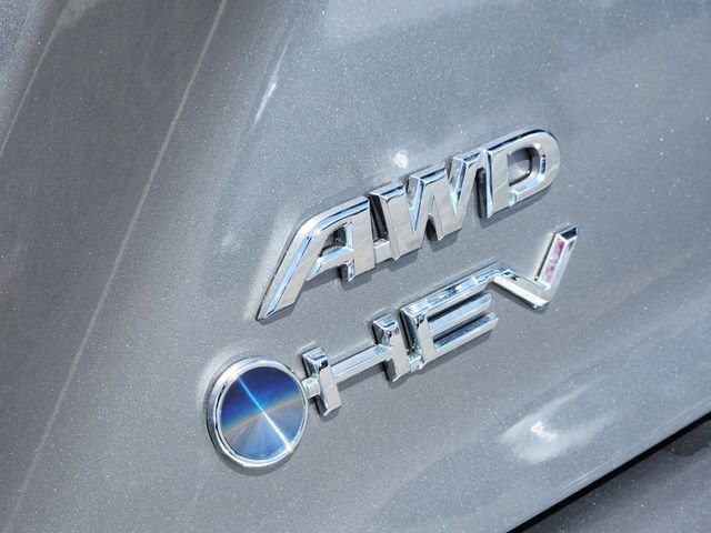 Used 2025 Toyota Camry SE image 6