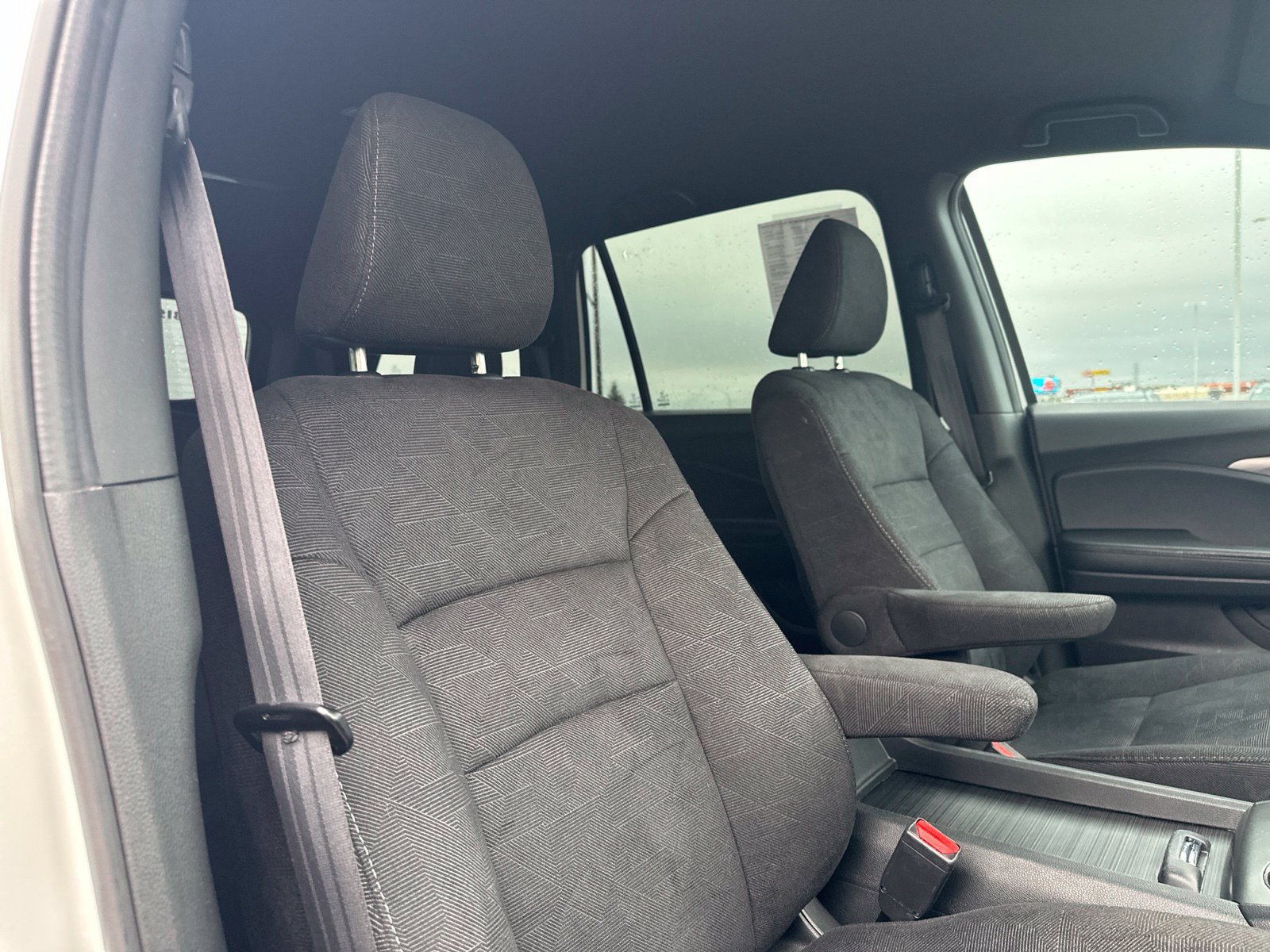Used 2022 Honda Pilot Sport image 41