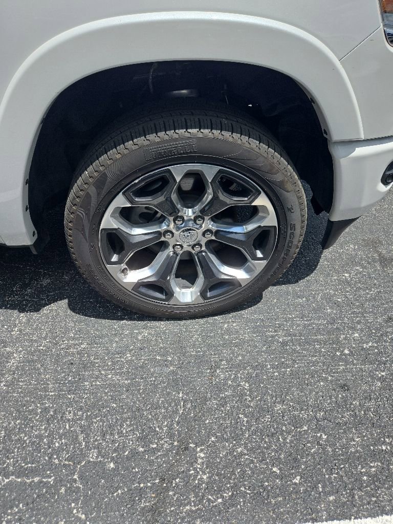 Used 2023 RAM 1500 Limited AWD/4WD image 4