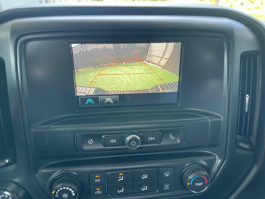 Used 2018 Chevrolet Silverado 1500 Custom w/ Custom Value Package AWD/4WD image 24