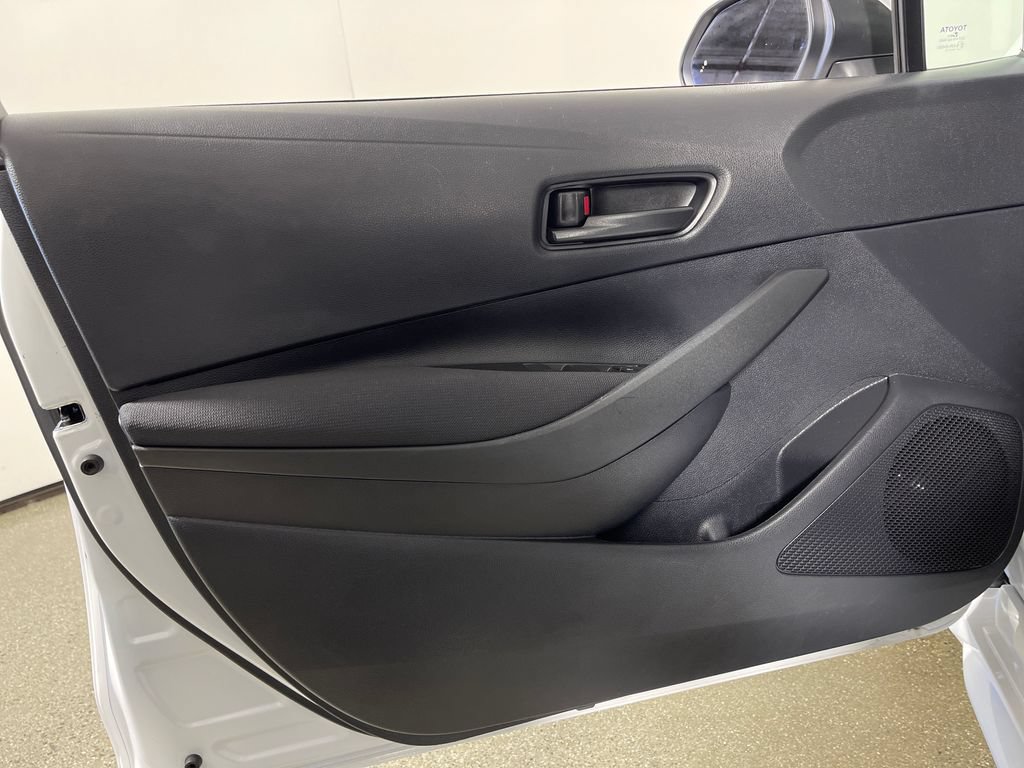 Used 2026 Toyota Corolla LE FWD image 17