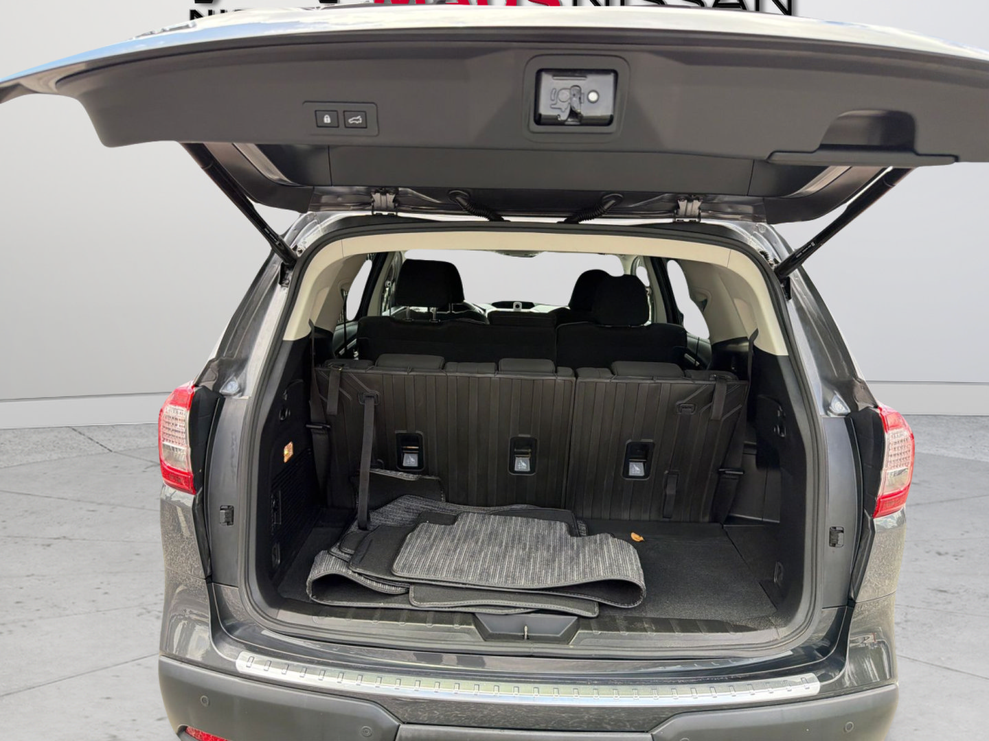 Used 2022 Subaru Ascent Premium w/ Convenience Package AWD/4WD image 31