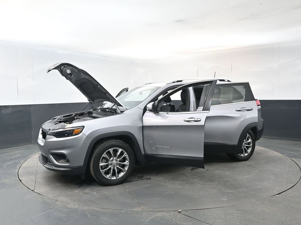 Used 2019 Jeep Cherokee Latitude Plus image 31