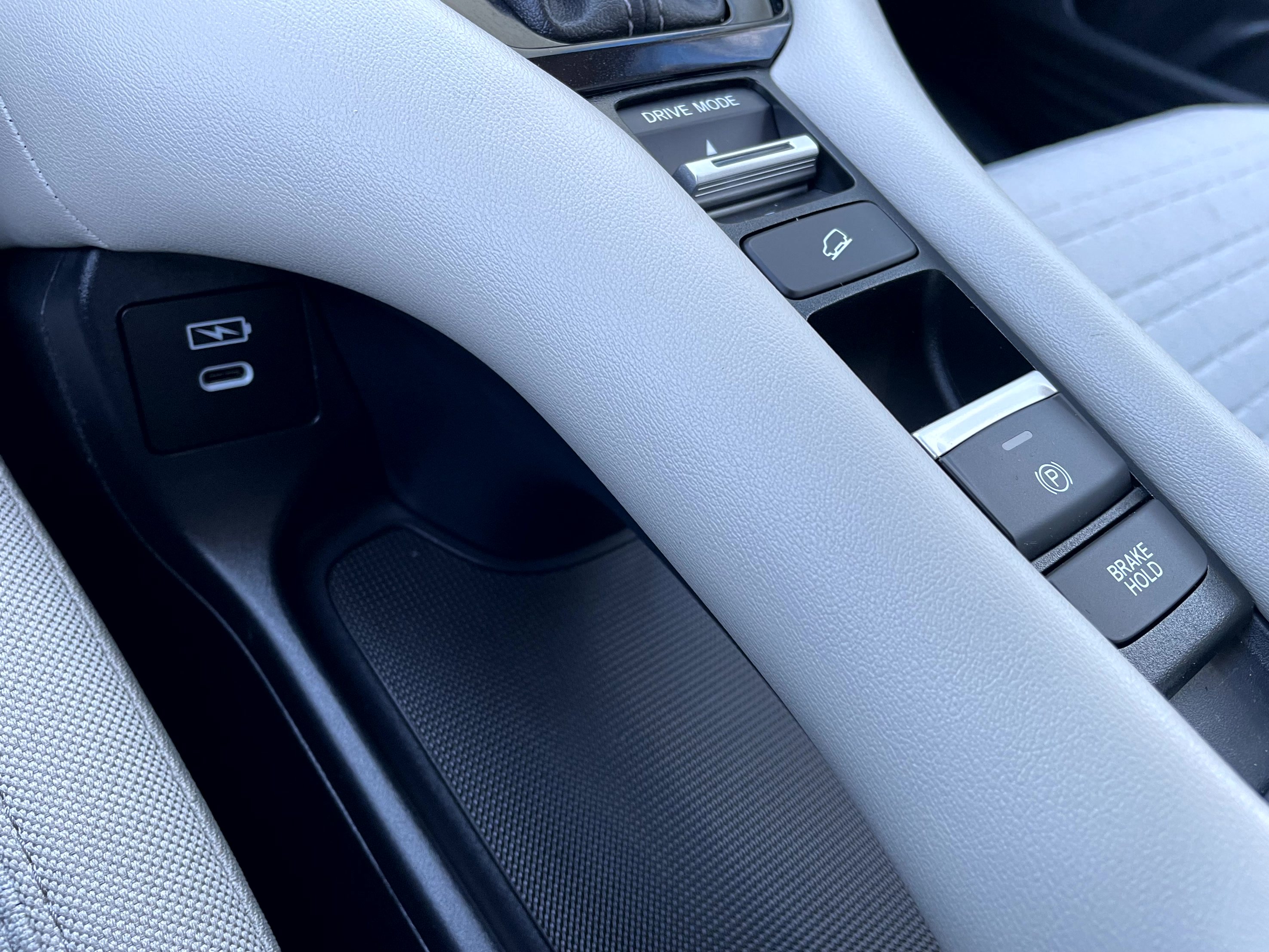 Certified 2025 Honda HR-V LX image 20