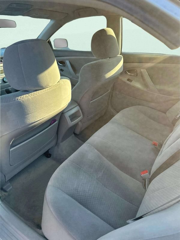 Used 2009 Toyota Camry LE FWD image 12