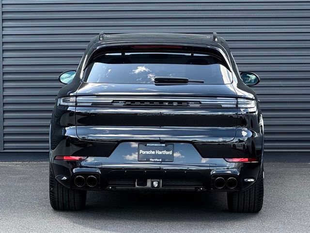 New 2026 Porsche Cayenne GTS AWD/4WD image 6