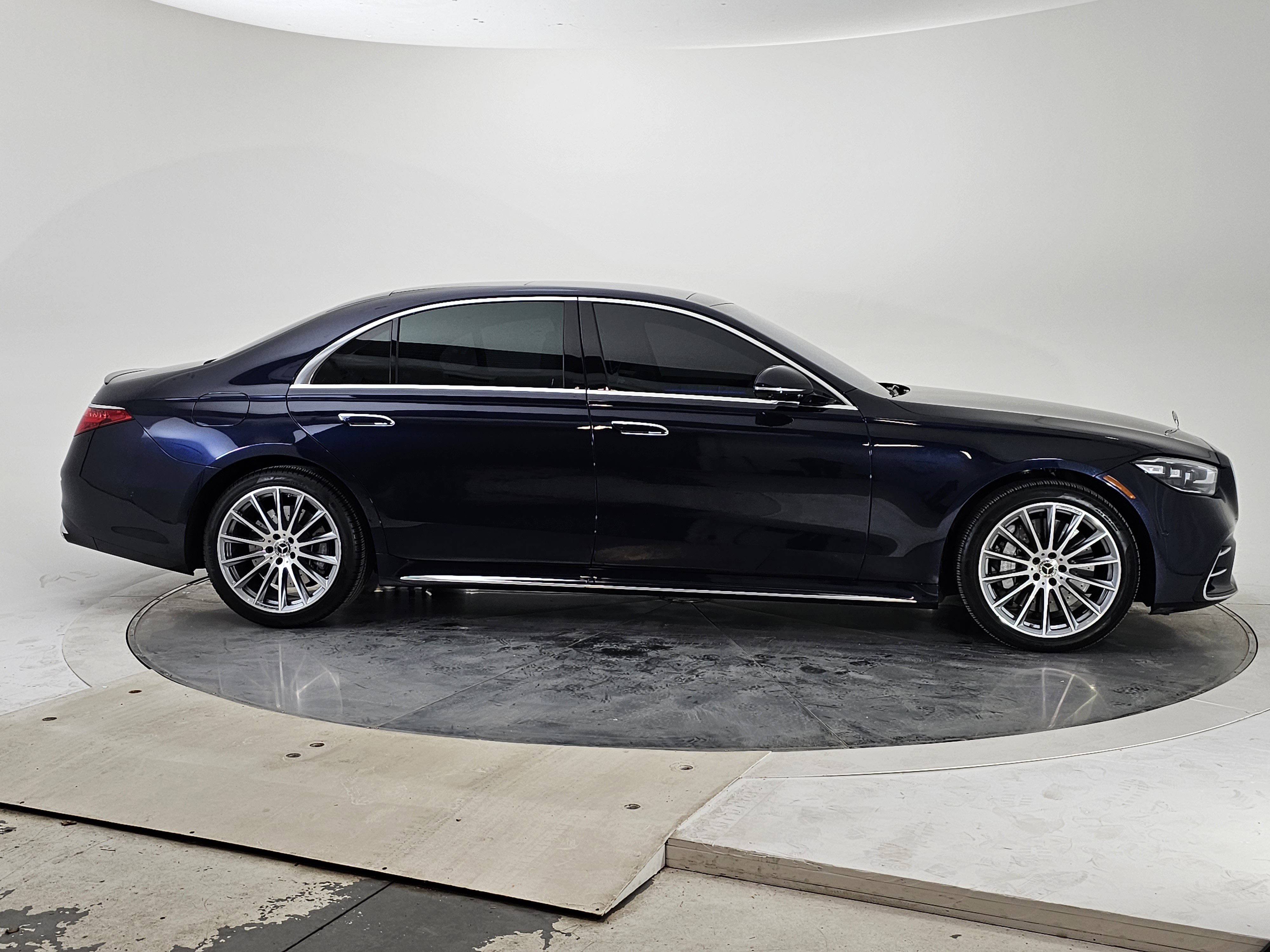 Certified 2023 Mercedes-Benz S 500 S 500 image 2