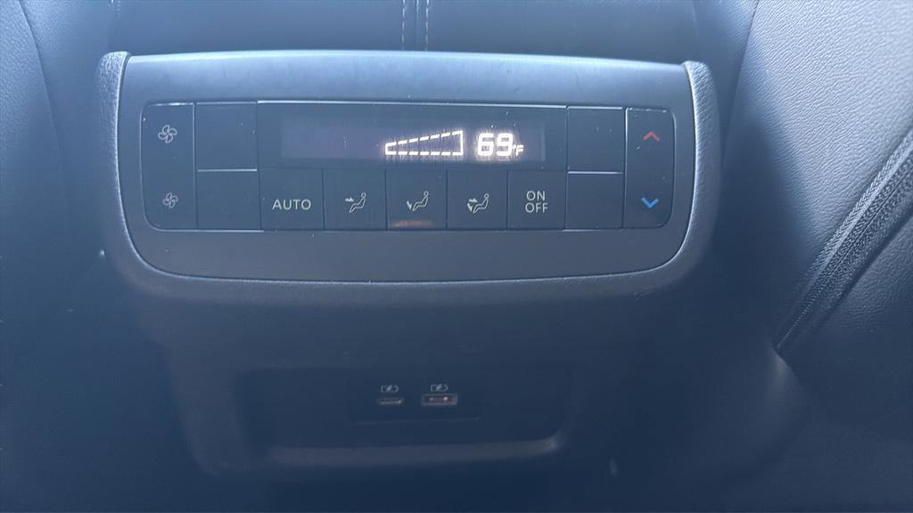 Certified 2024 Nissan Pathfinder SL image 23