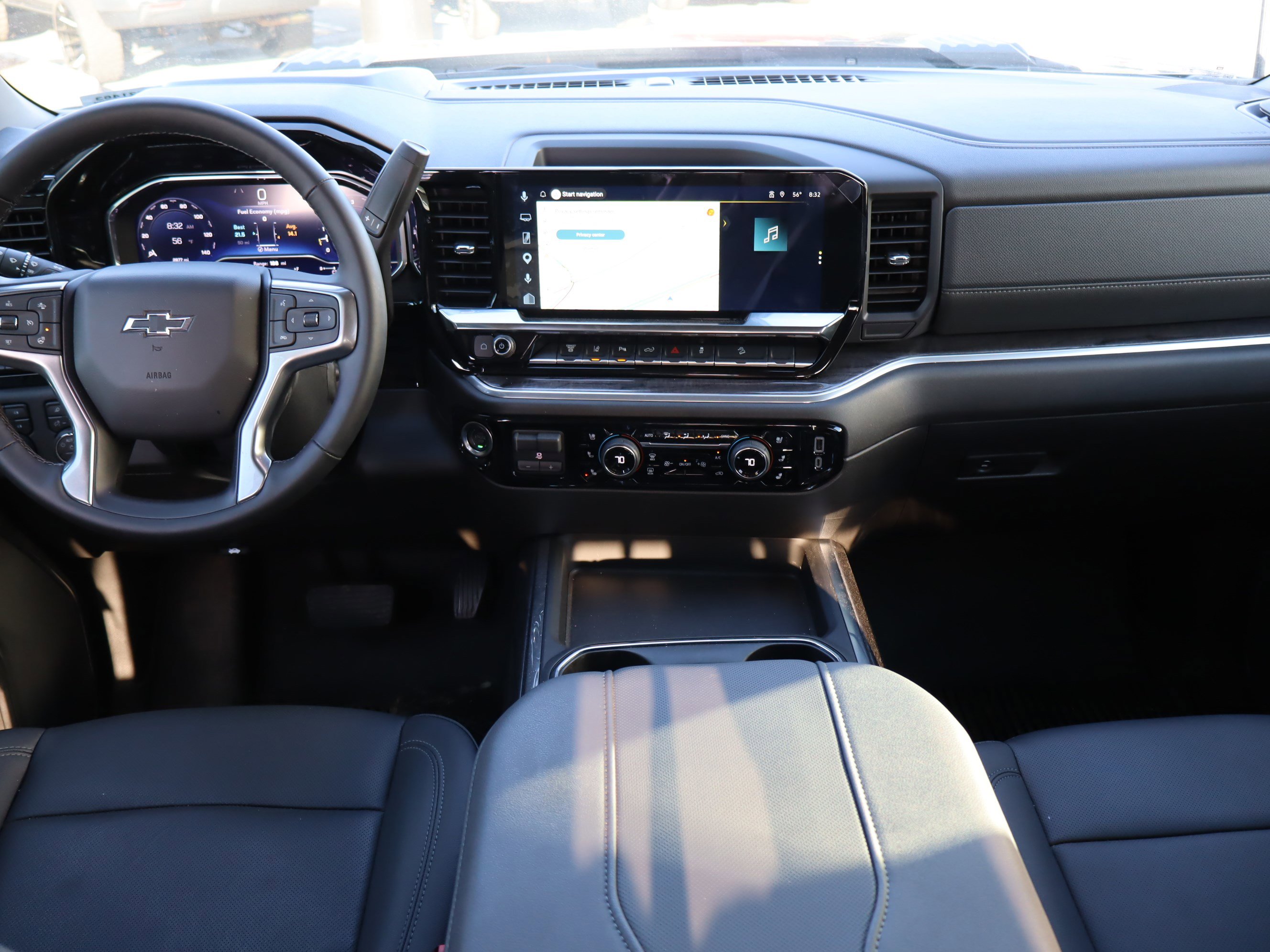 Used 2025 Chevrolet Silverado 2500 LTZ w/ LTZ Plus Package AWD/4WD image 17