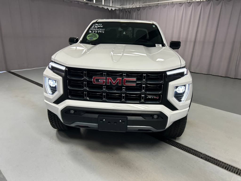Used 2023 GMC Canyon AT4 w/ Technology Package AWD/4WD image 2