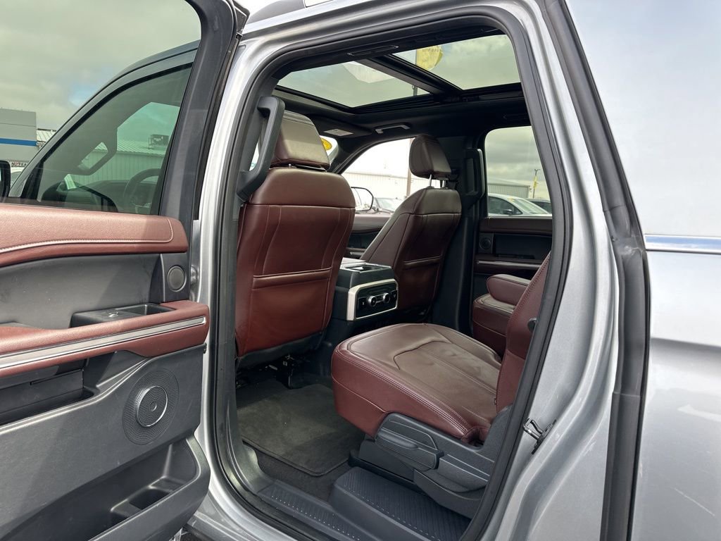 Used 2024 Ford Expedition Max Limited image 25