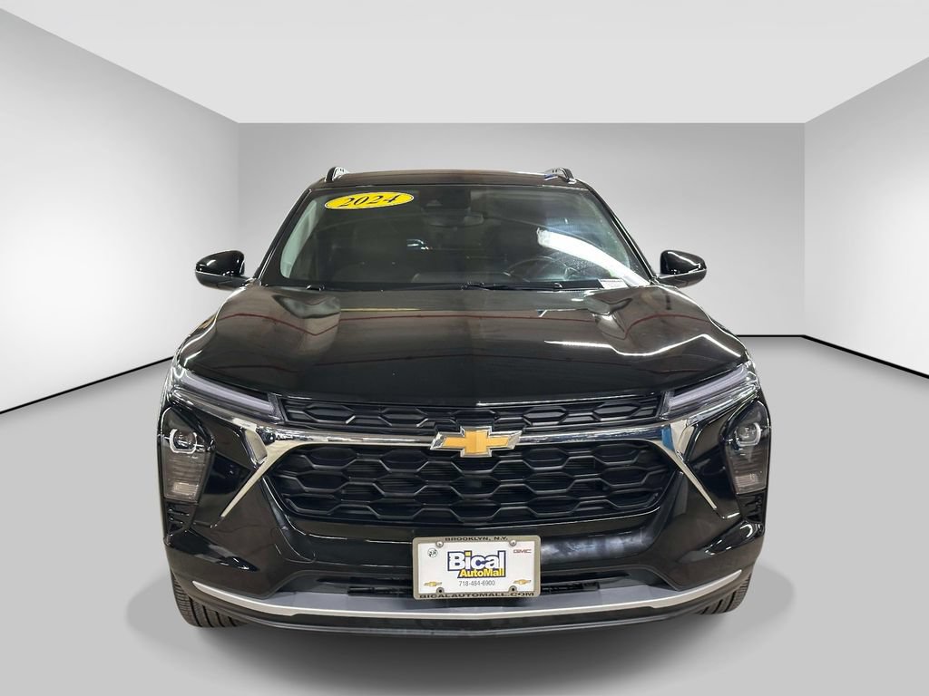 Used 2024 Chevrolet Trax LT w/ Driver Confidence Package FWD image 7