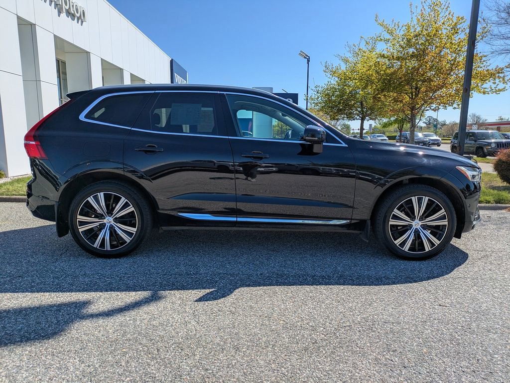 Certified 2022 Volvo XC60 B5 Inscription w/ Advanced Package AWD/4WD image 3