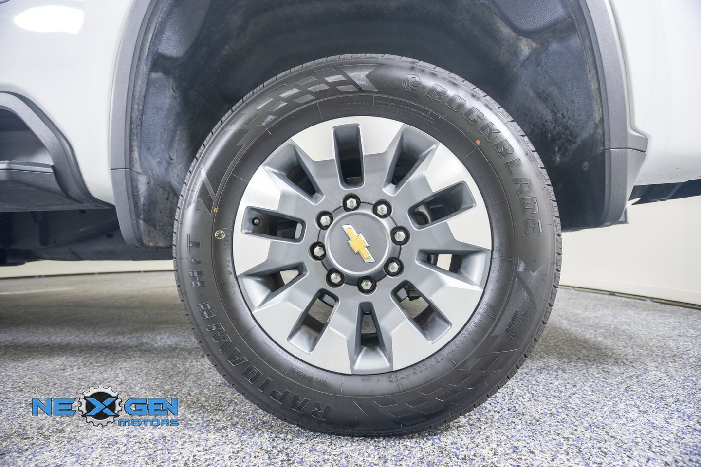 Used 2025 Chevrolet Silverado 2500 Custom w/ Custom Value Package AWD/4WD image 45