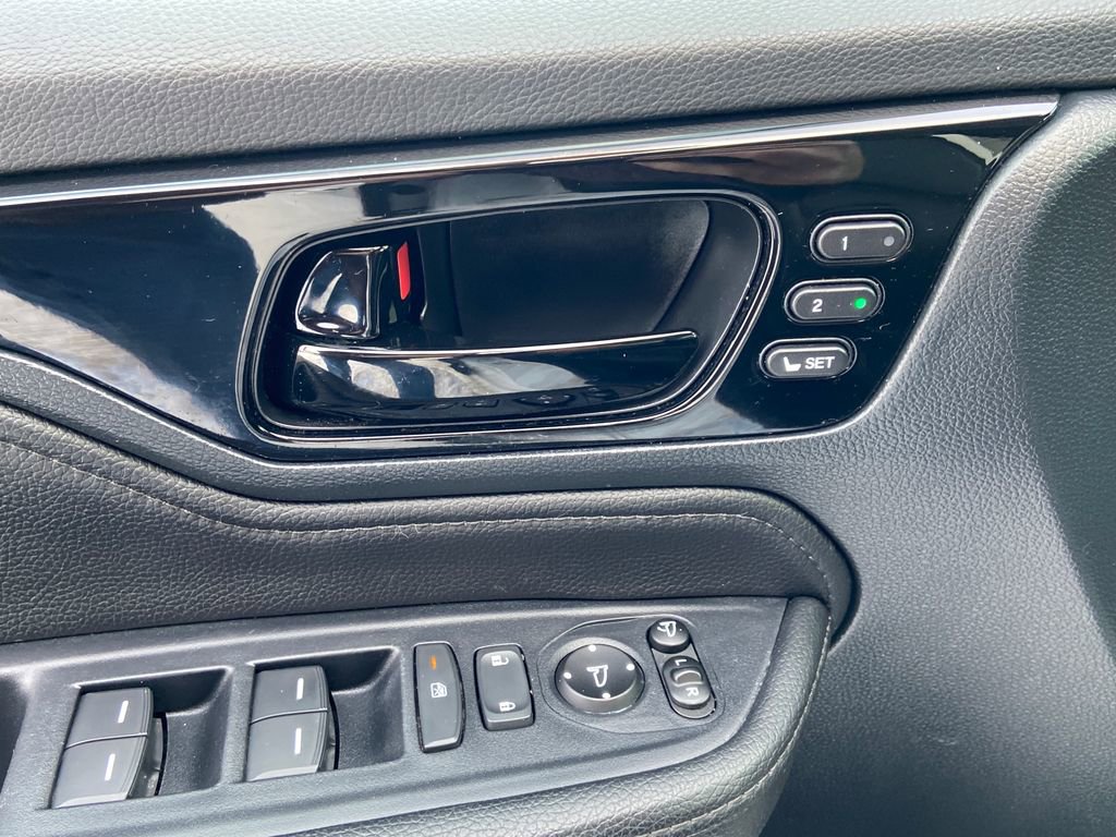 Used 2023 Honda Odyssey Elite image 13