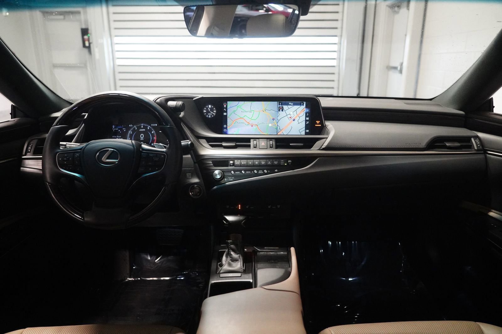 Used 2021 Lexus ES 350 w/ Premium Package image 15