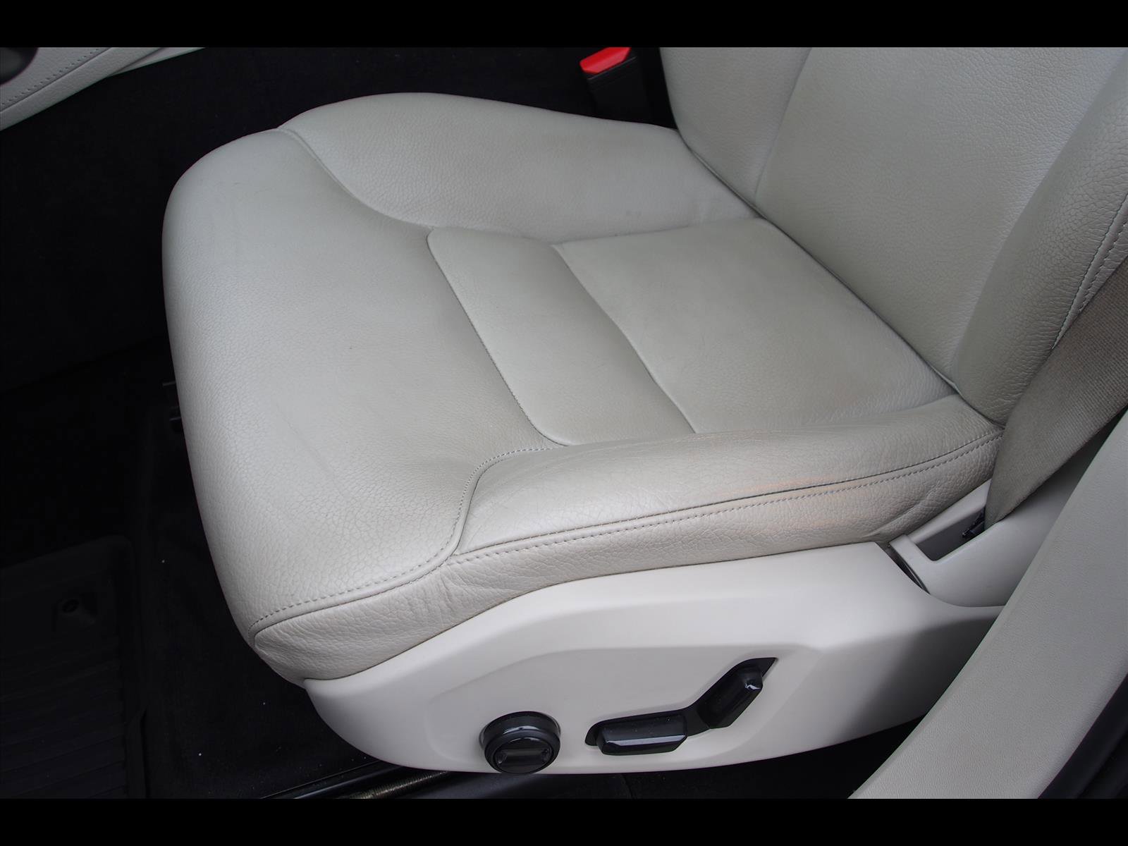 Used 2021 Volvo XC90 T5 Momentum w/ Climate Package image 20