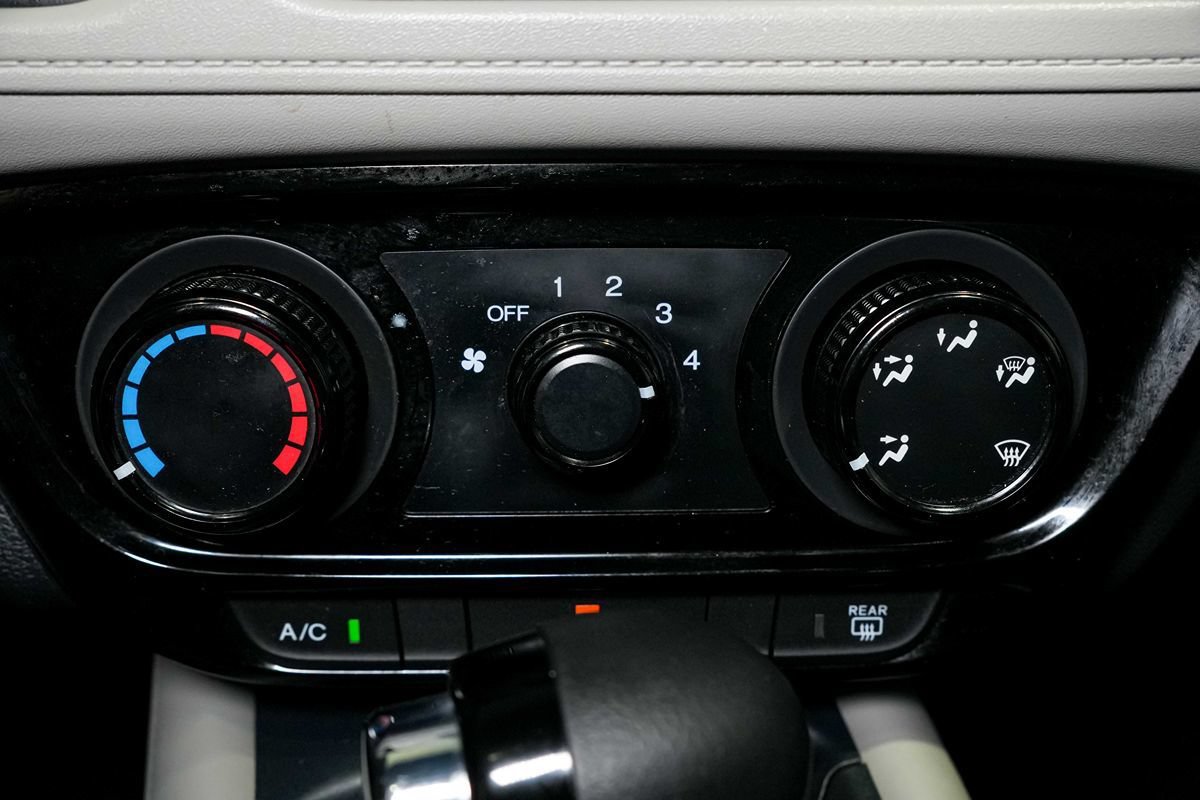 Used 2020 Honda HR-V LX image 21