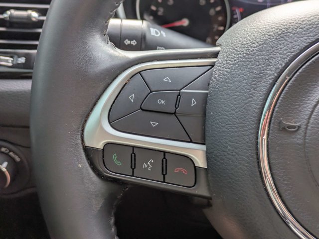 Used 2019 Jeep Compass Latitude FWD image 37
