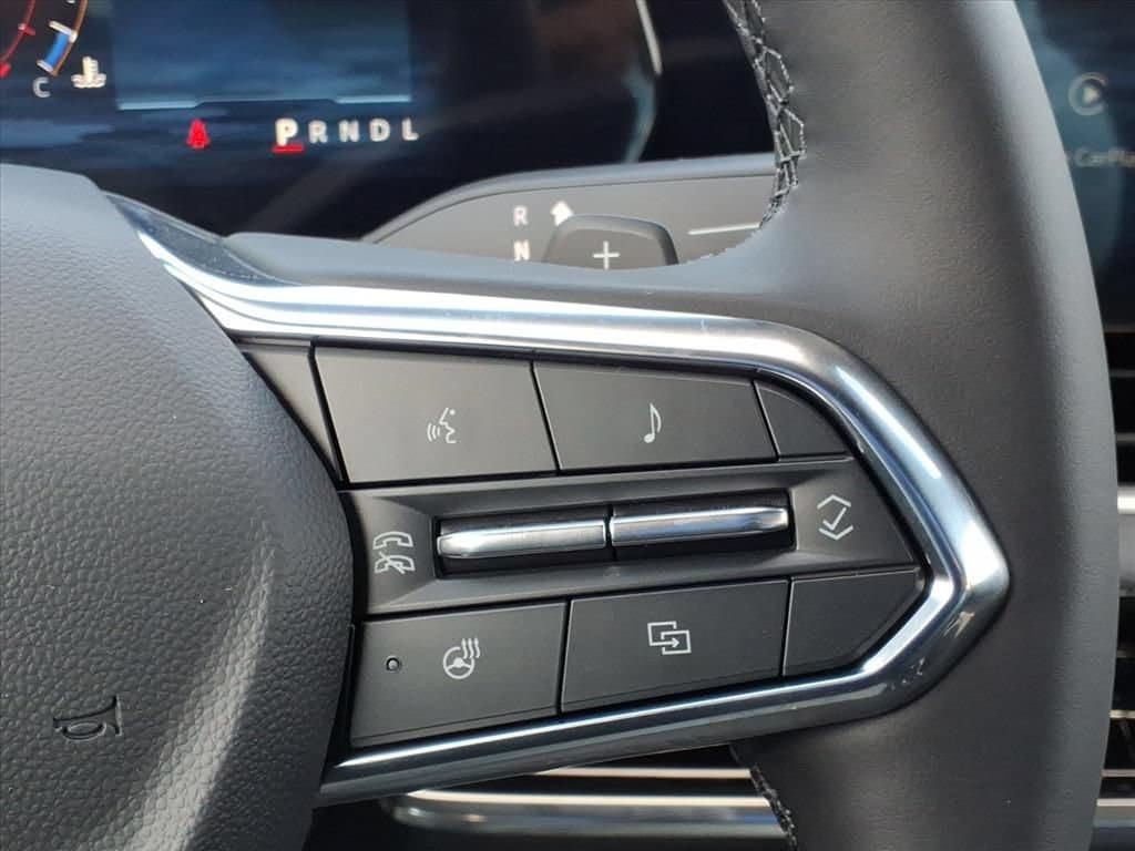 New 2027 Chevrolet Equinox LT w/ Convenience Package II FWD image 24