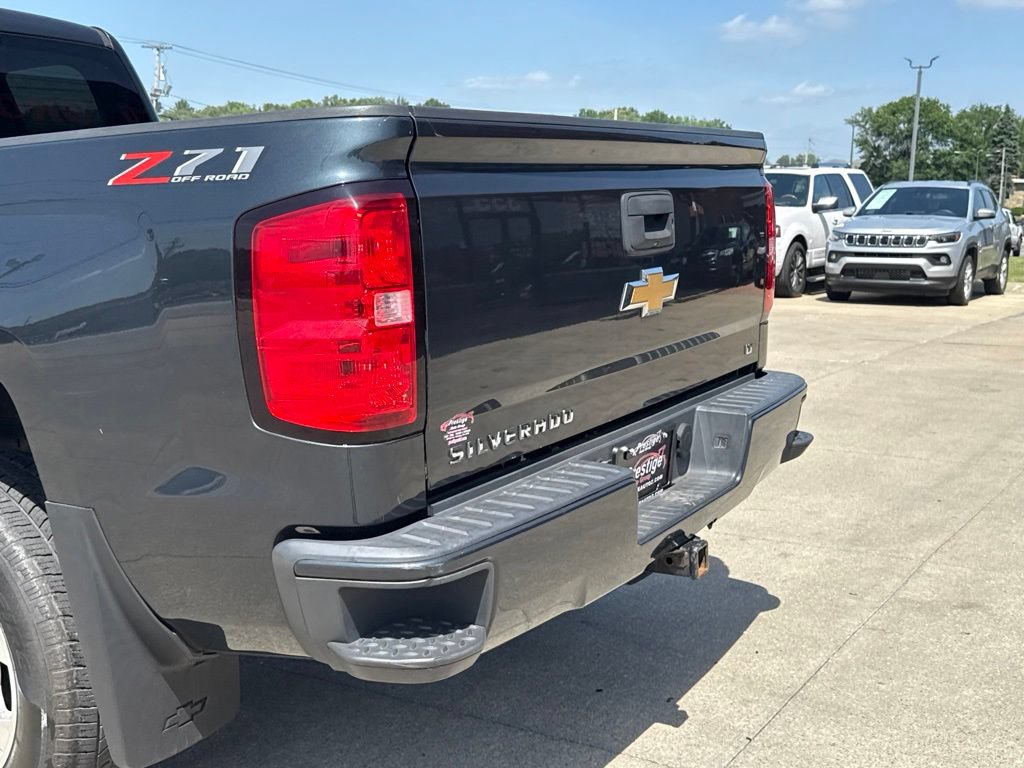 Used 2018 Chevrolet Silverado 1500 LT w/ All Star Edition AWD/4WD image 13