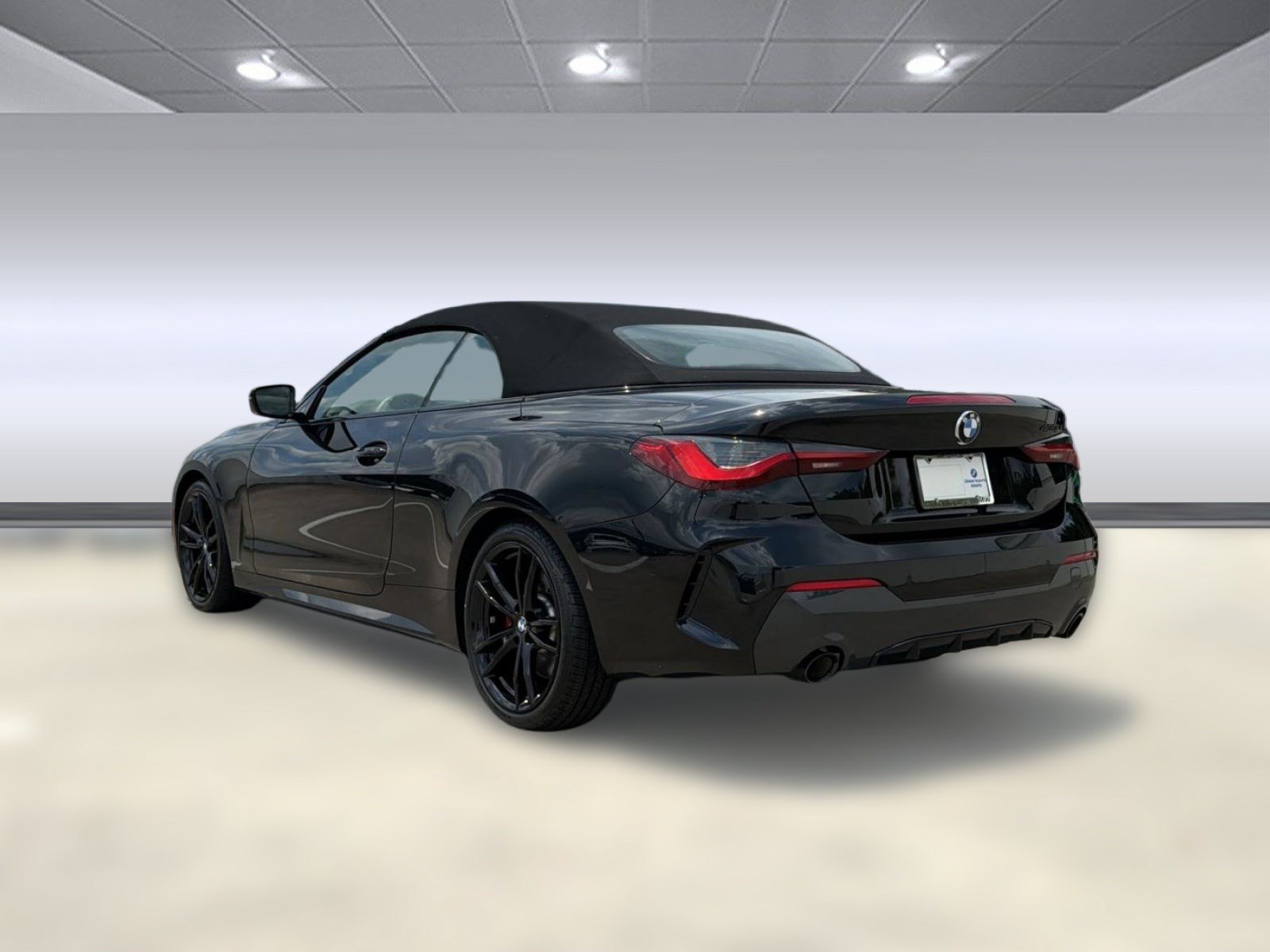 Used 2021 BMW 430i Convertible w/ Executive Package RWD image 2