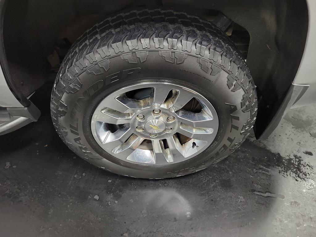 Used 2018 Chevrolet Tahoe LT AWD/4WD image 13