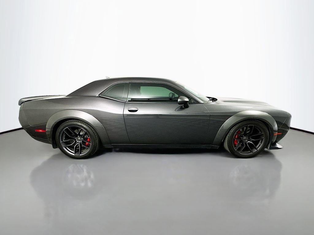 Used 2019 Dodge Challenger SRT Hellcat image 4