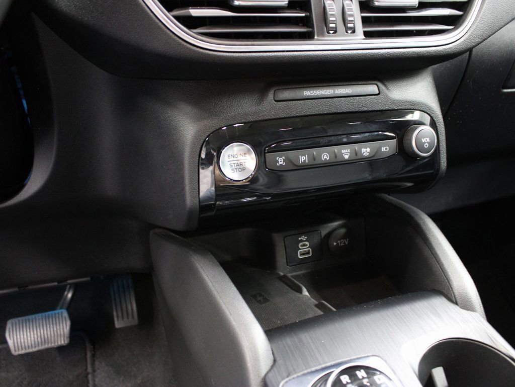 Used 2024 Ford Escape Platinum image 56