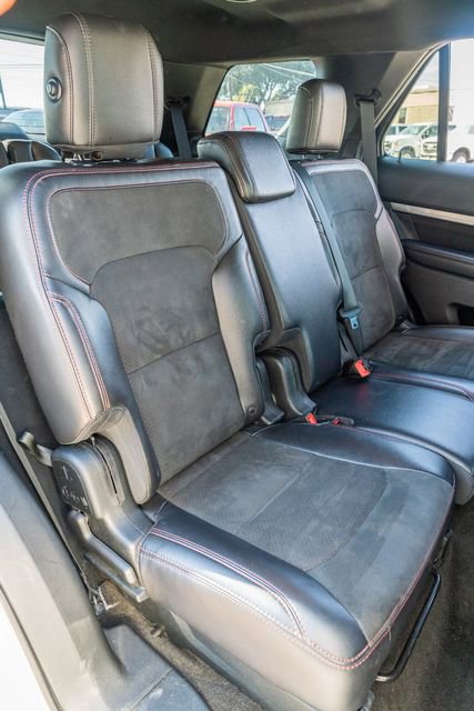 Used 2018 Ford Explorer XLT w/ Equipment Group 202A image 40