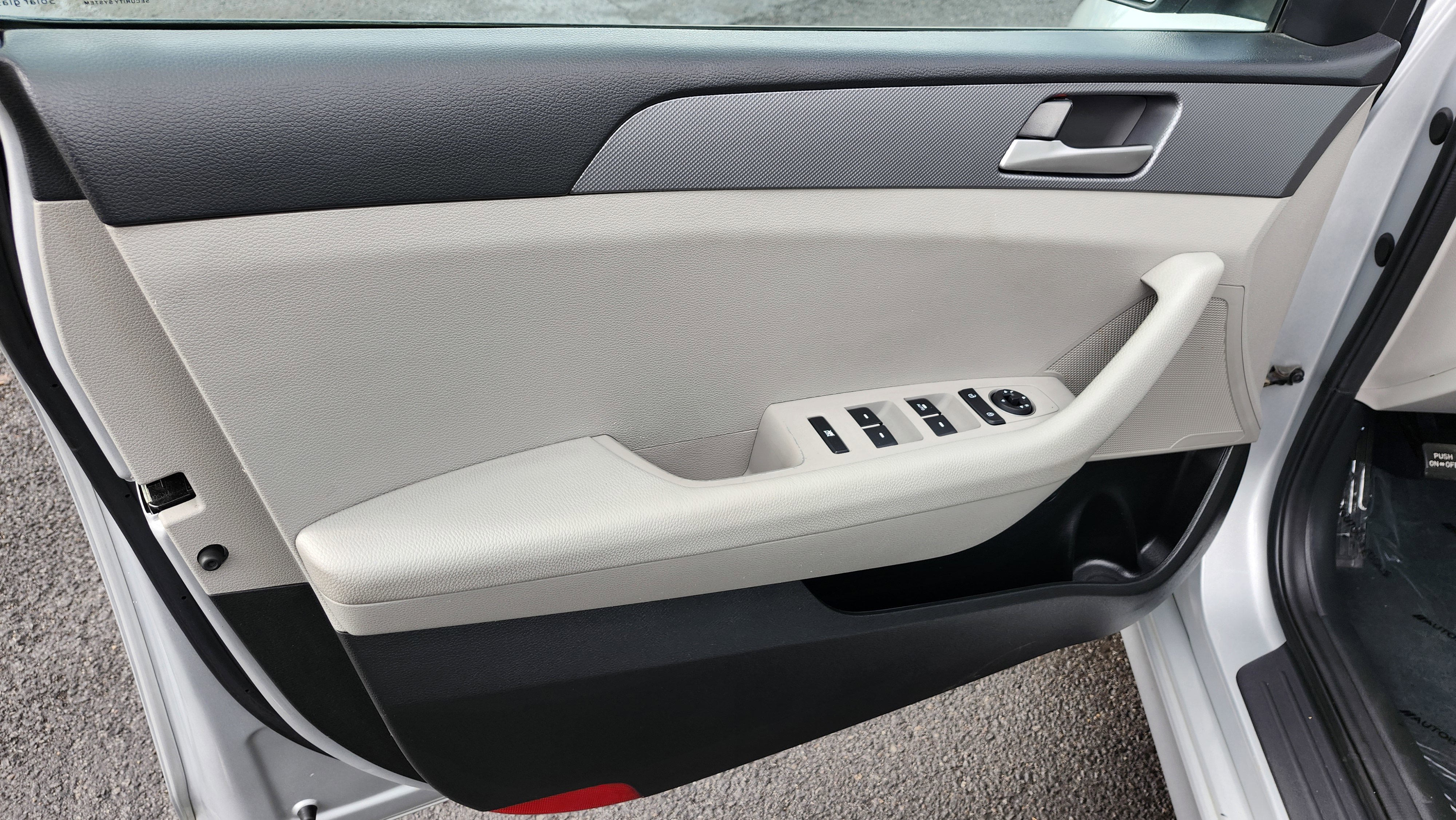 Used 2018 Hyundai Sonata SE image 23