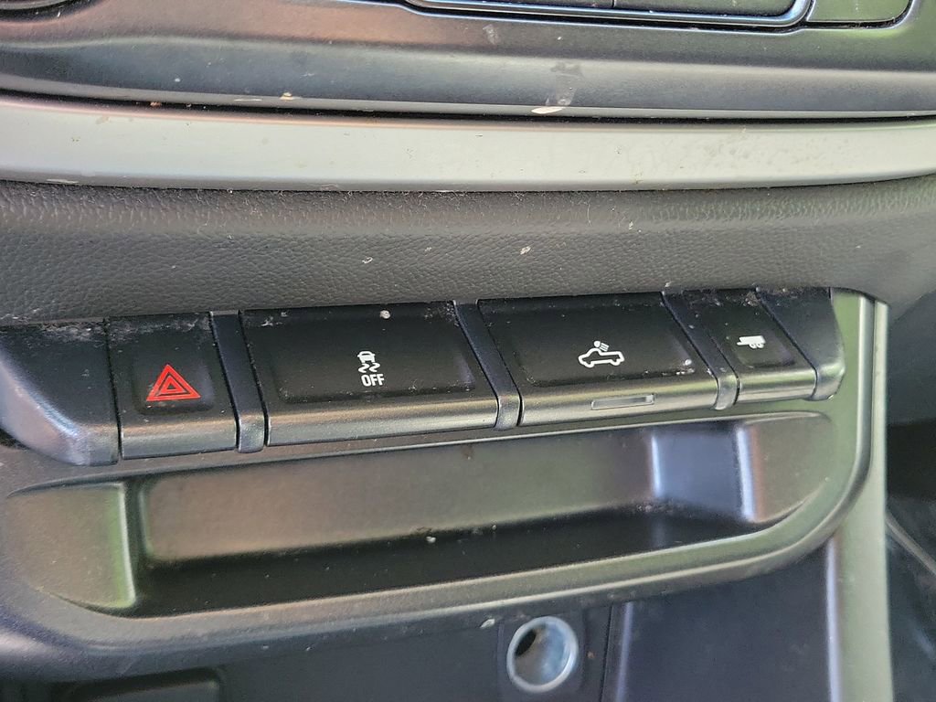 Used 2019 Chevrolet Colorado LT RWD image 30