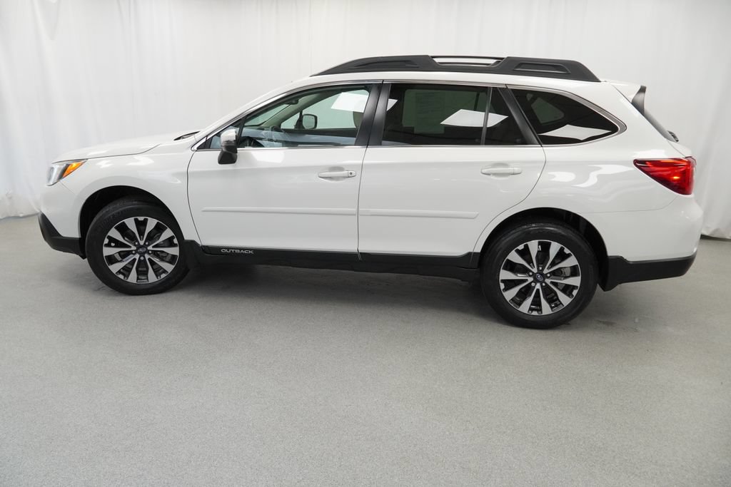 Used 2016 Subaru Outback 2.5i Limited AWD/4WD image 18