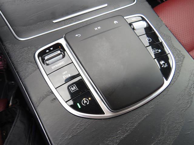 Used 2022 Mercedes-Benz GLC 300 4MATIC Coupe image 14