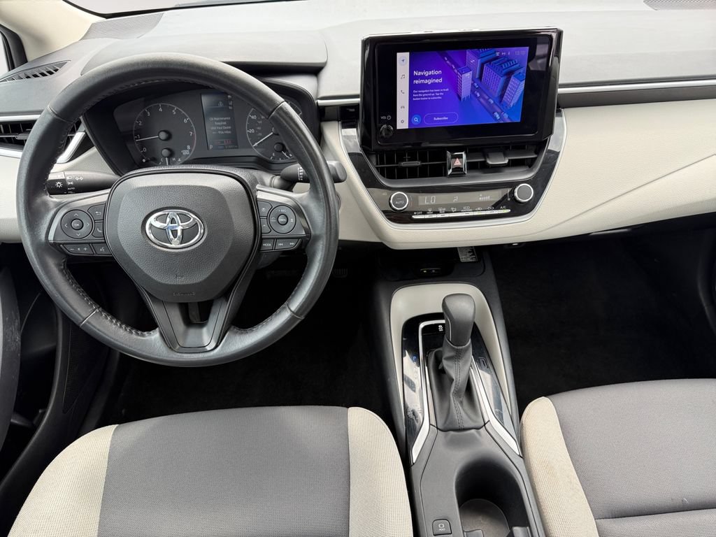 Used 2024 Toyota Corolla LE w/ LE Premium Package FWD image 10