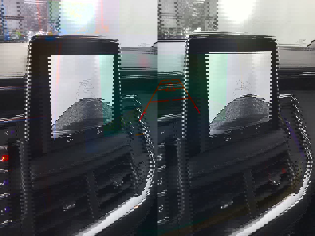 Used 2024 Chevrolet Tahoe LT image 17