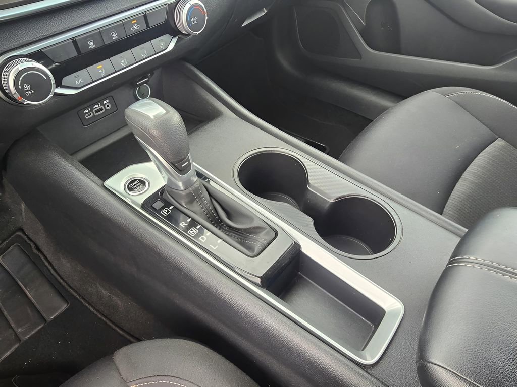 Used 2025 Nissan Altima 2.5 SV FWD image 23