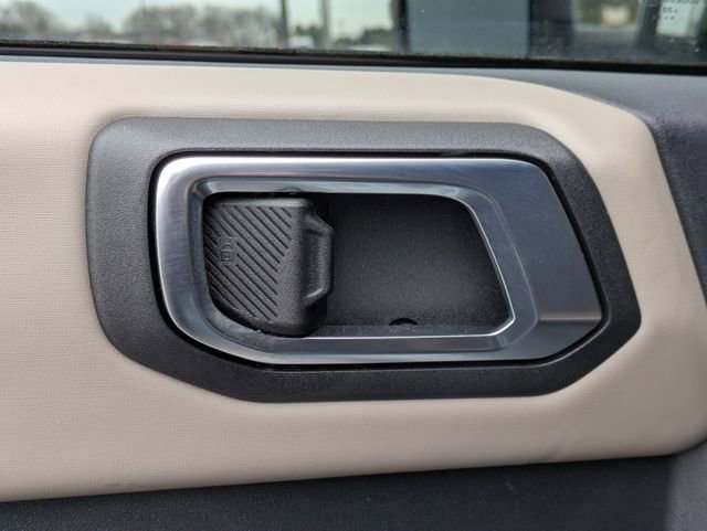 Used 2022 Ford Bronco Wildtrak image 32