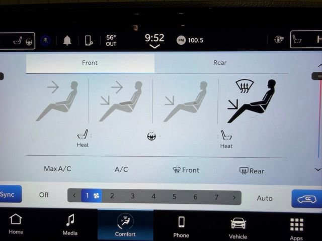 Used 2024 Chrysler Pacifica Touring-L w/ Road Tripper Package image 45