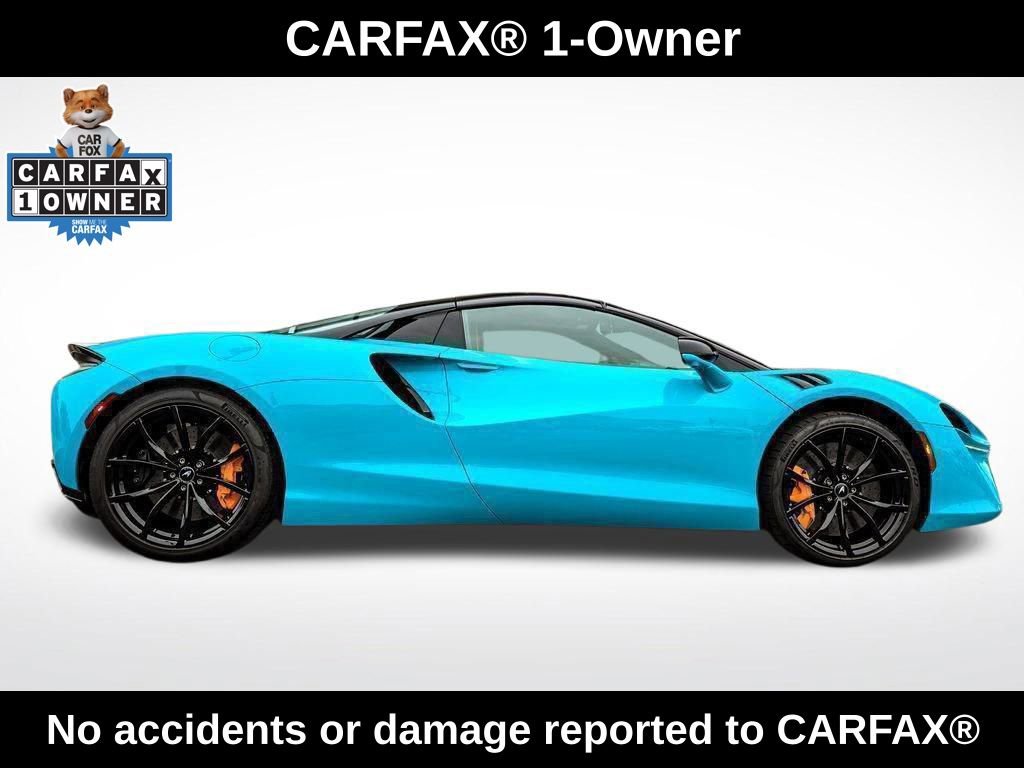 Used 2025 McLaren Artura Spider image 4