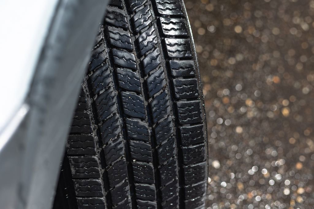 Used 2017 Ford Transit 250 130 Low Roof w/ Exterior Upgrade Package image 5