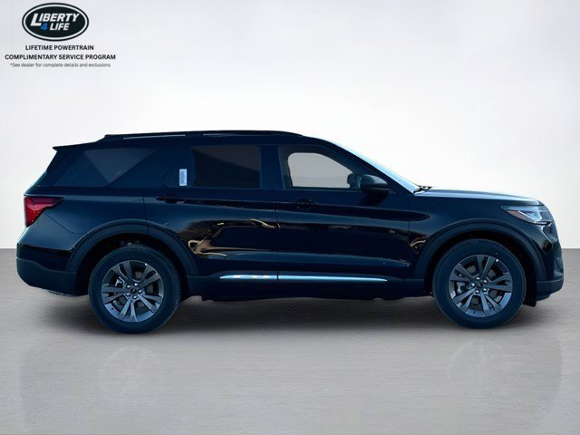 New 2026 Ford Explorer Active w/ Active Comfort Package AWD/4WD image 2