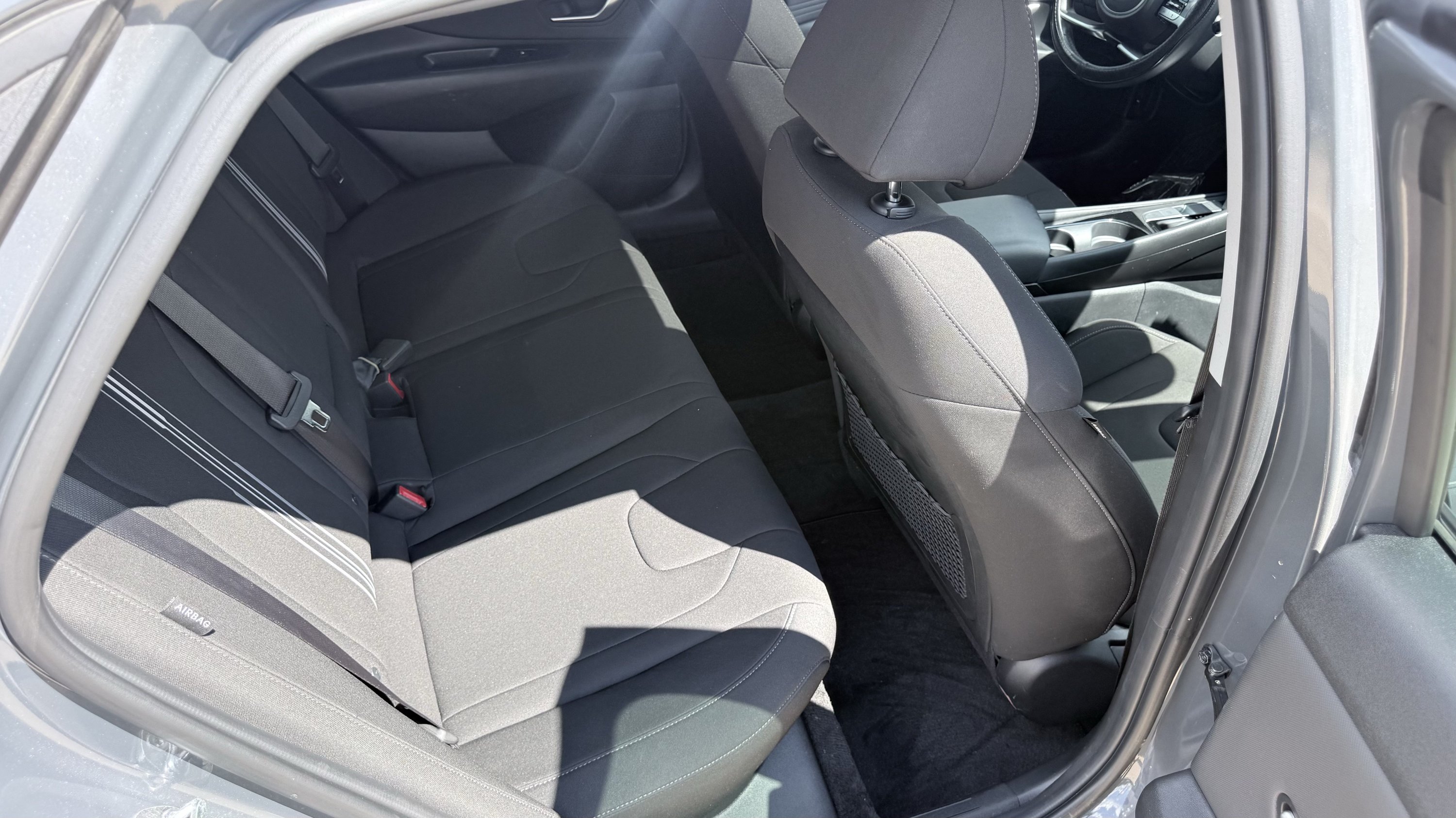 Used 2025 Hyundai Elantra SEL FWD image 31