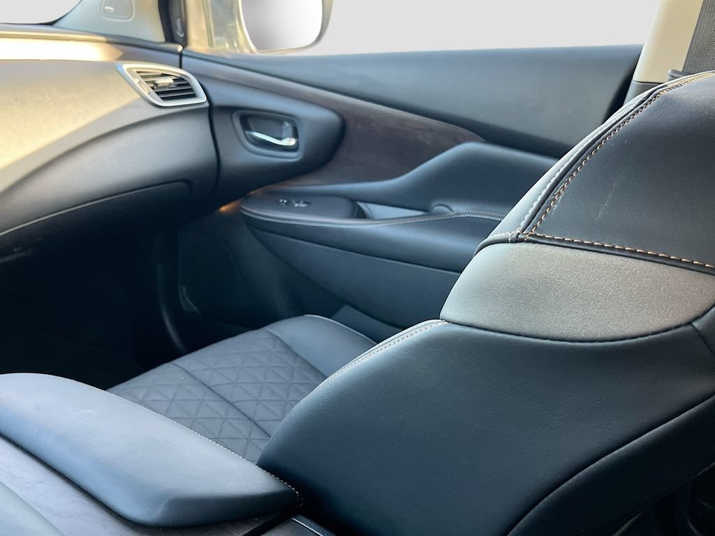 Used 2024 Nissan Murano Platinum w/ Cargo Package FWD image 25