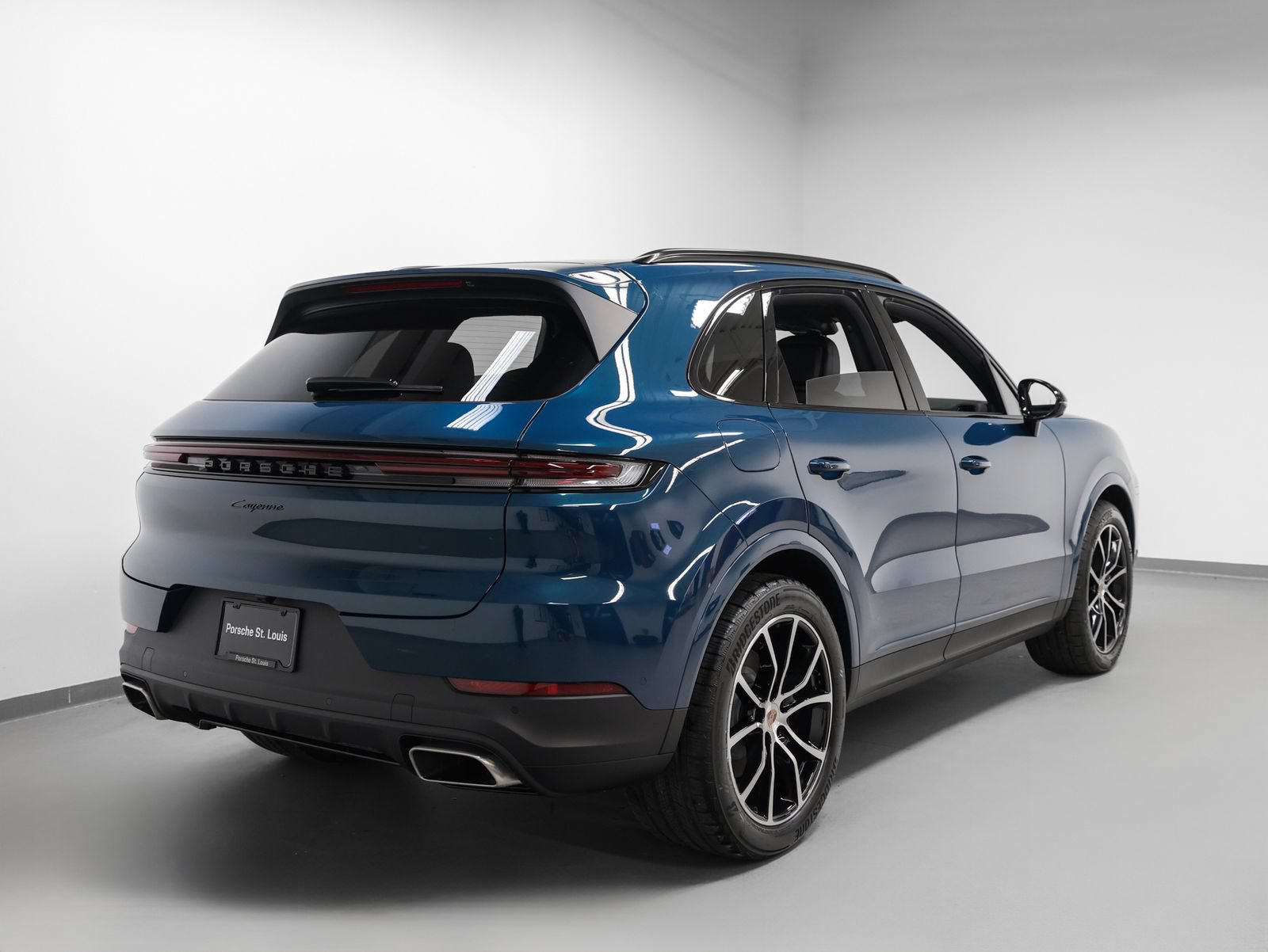 New 2026 Porsche Cayenne AWD/4WD image 12