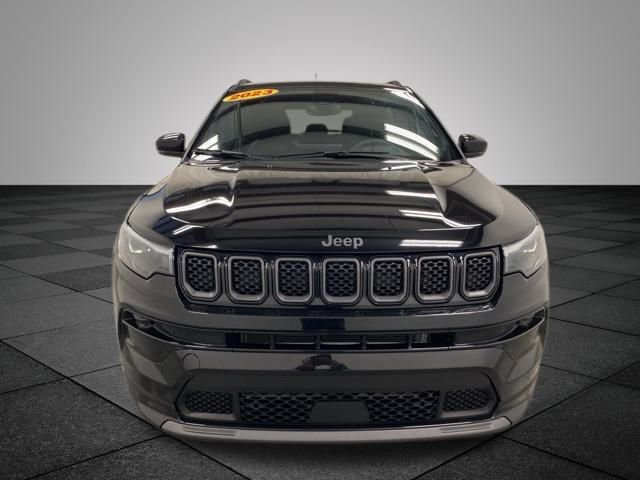 Used 2023 Jeep Compass High Altitude image 2