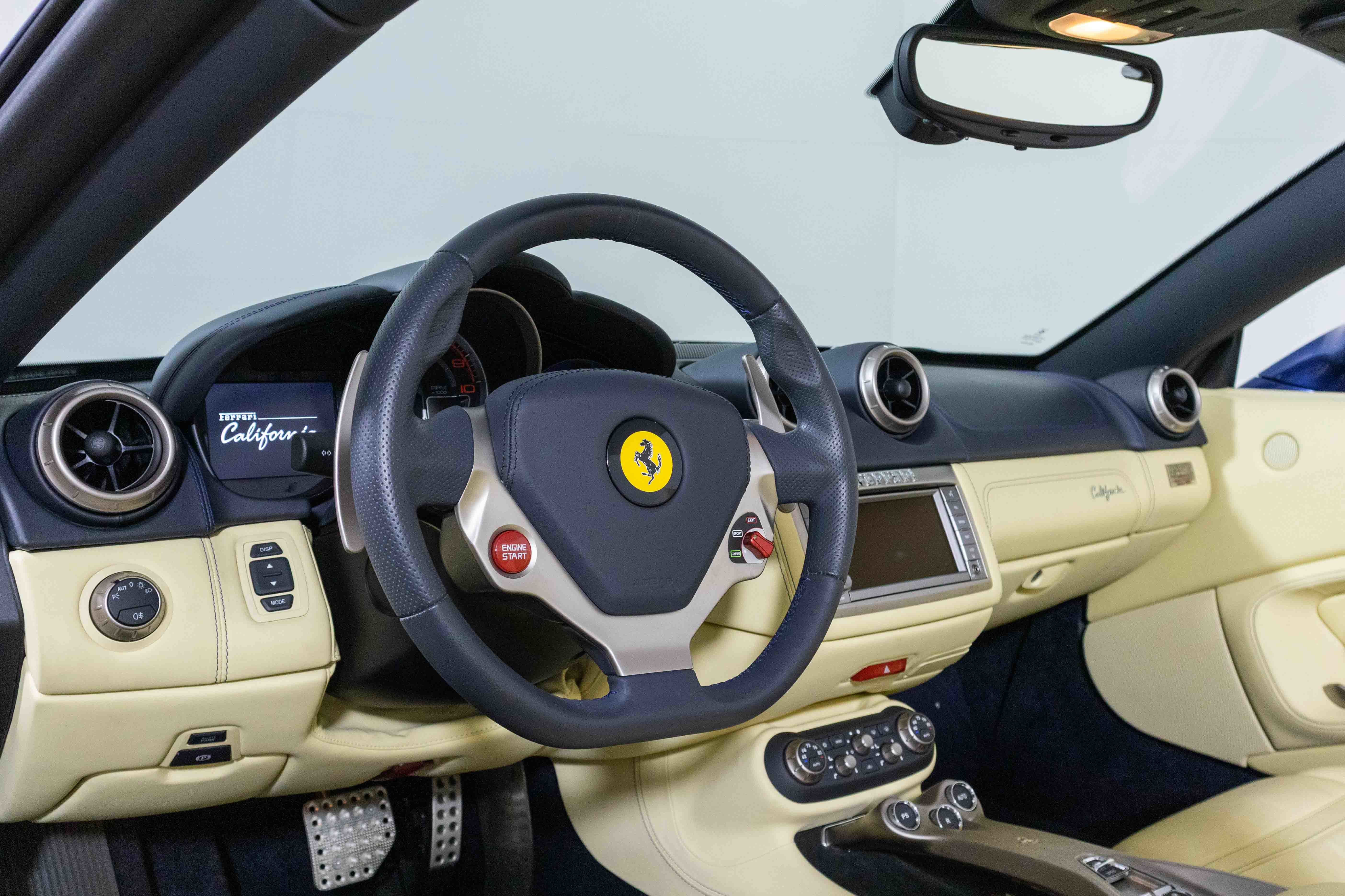 Used 2010 Ferrari California image 24