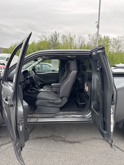 Certified 2022 Nissan Frontier S w/ Technology Package AWD/4WD image 8