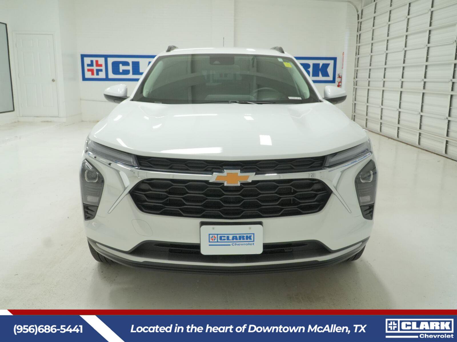 Used 2026 Chevrolet Trax LT w/ Driver Confidence Package FWD image 2